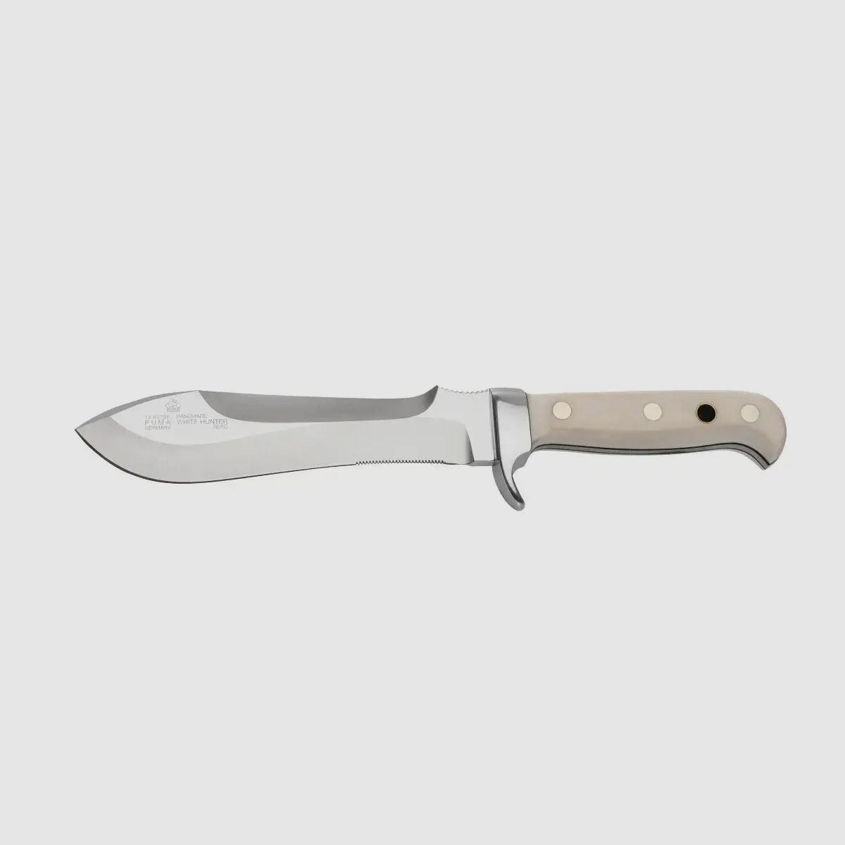 PUMA white hunter, Elefant mit Holz-Geschenkbox