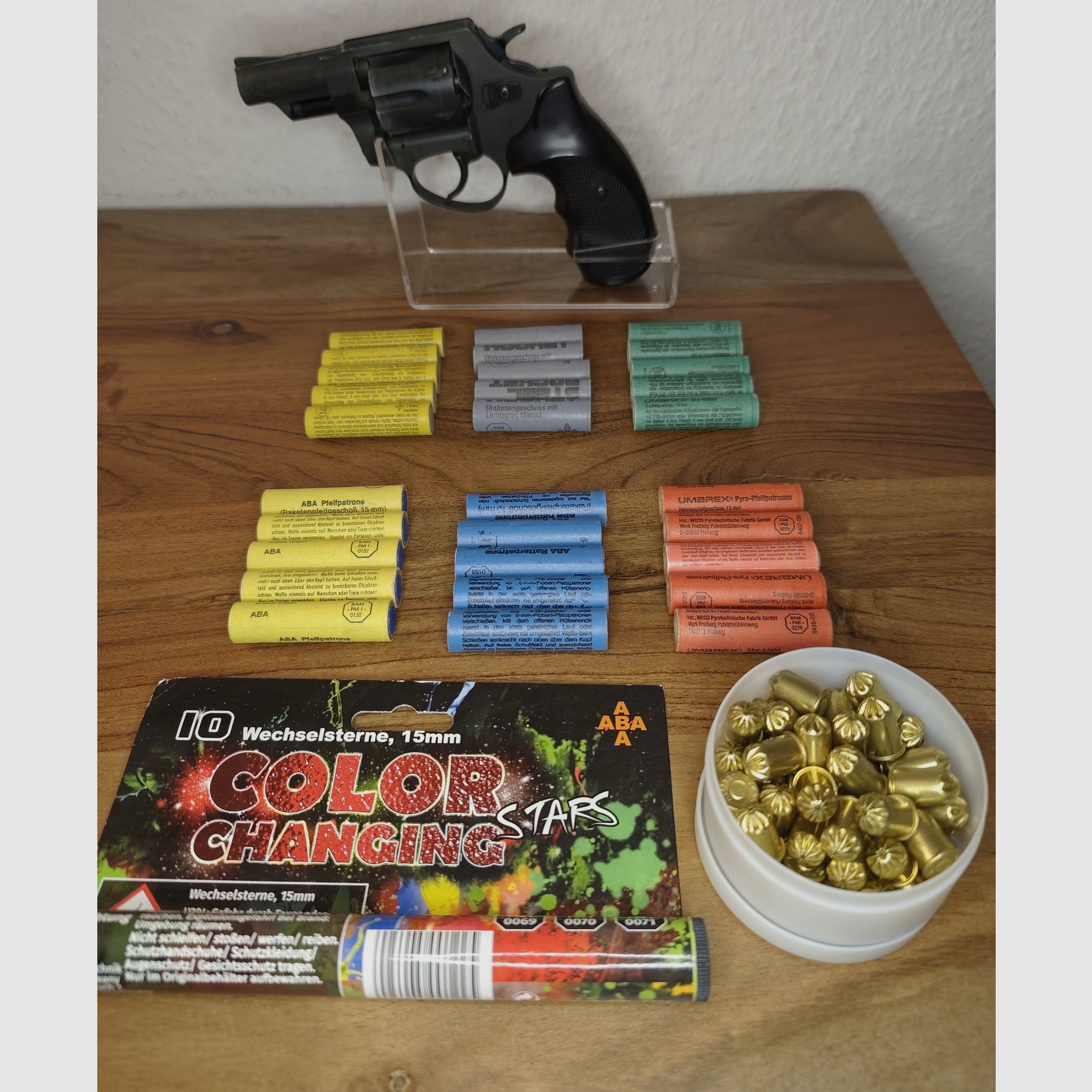 Röhm RG 89 PTB 451 9mm Revolver Silvester-Set 40xPyro Effekte+50 Schuss Munition