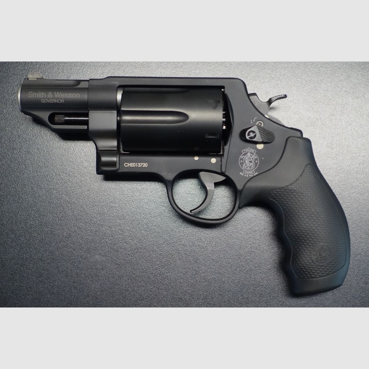 Smith & Wesson Governor, Bild 5 von 5