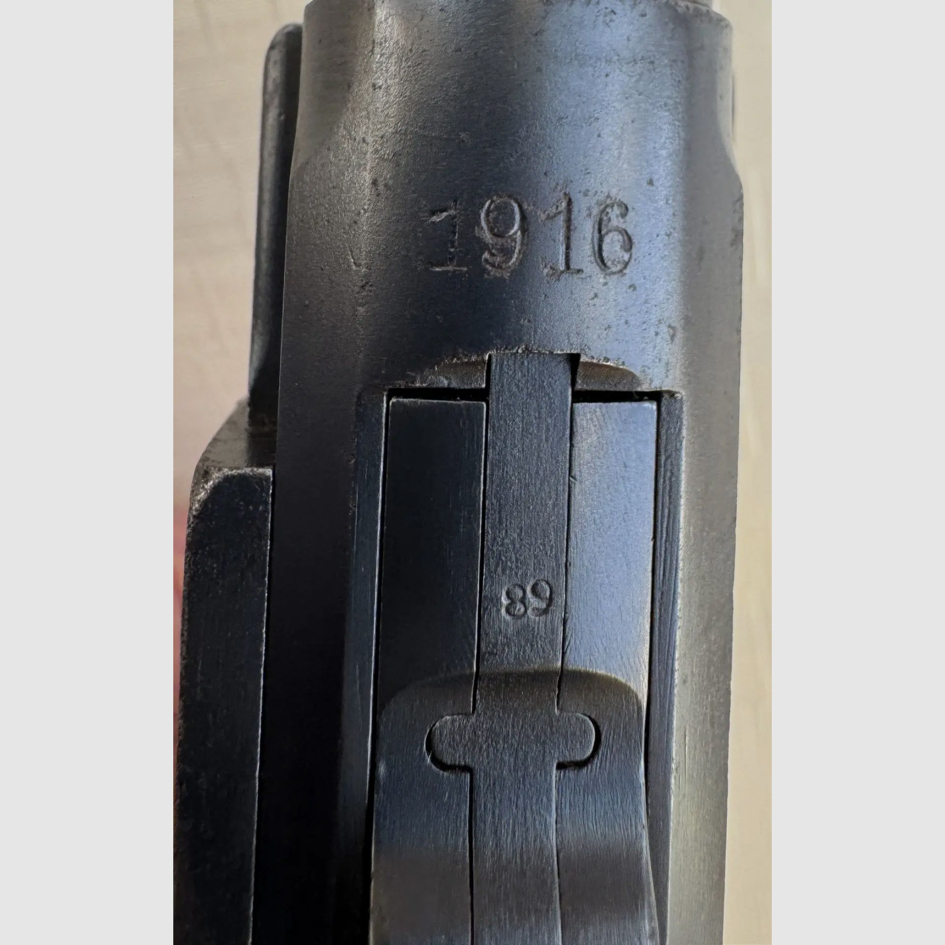 Luger P.08 (DWM 1916) matching complete set: pistol, magazine and leather holster