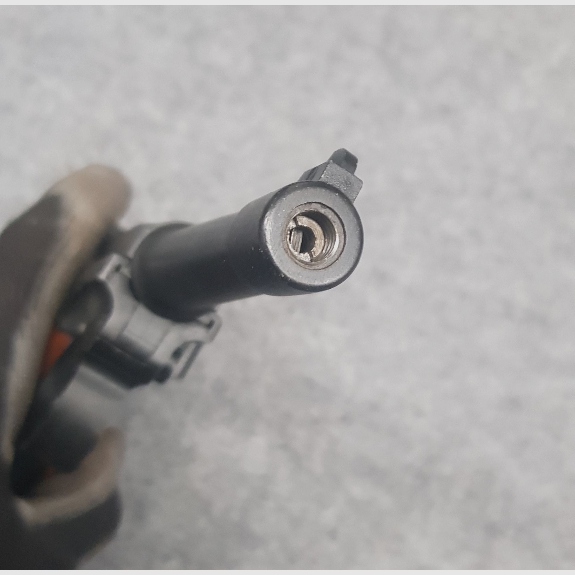 Sehr seltene Pistole PTB 517 Record Mod.  08  Cal. 8mm Knall PAK schwarz brüniert Schreckschuss P08 Holzgriffe