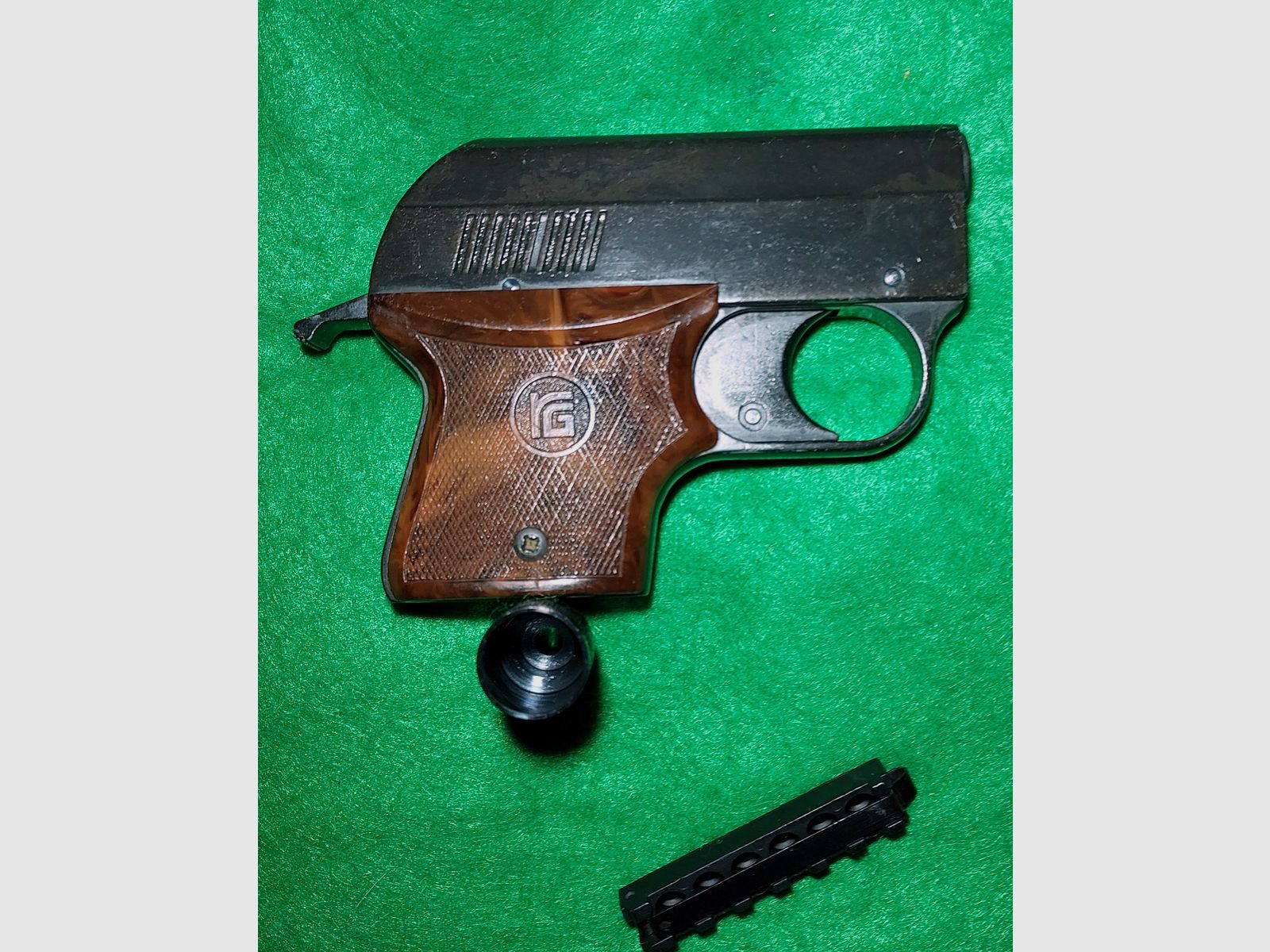 Pistolet d'alarme Röhm RG 3 calibre 6 mm Flobert (PTB 33)
