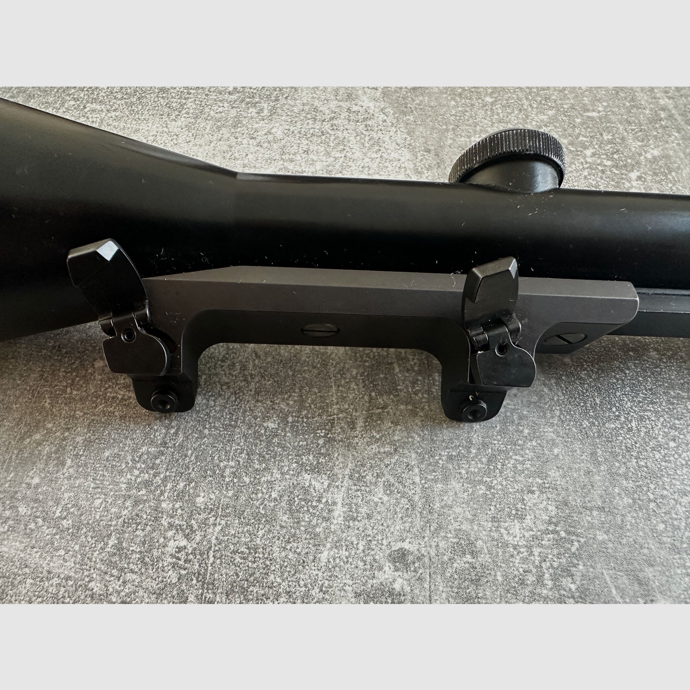 Blaser zadelmontage incl. Carl Zeiss 8x56 M DDR glas