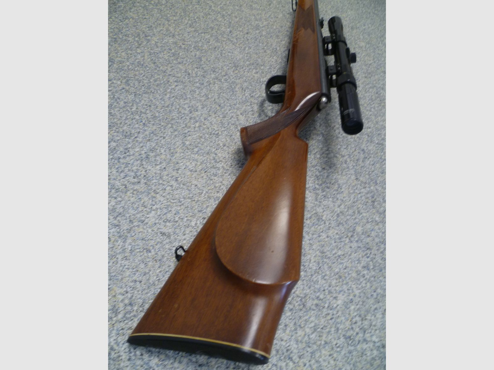 Repetierbüchse Anschütz Modell 1416 .22lr.