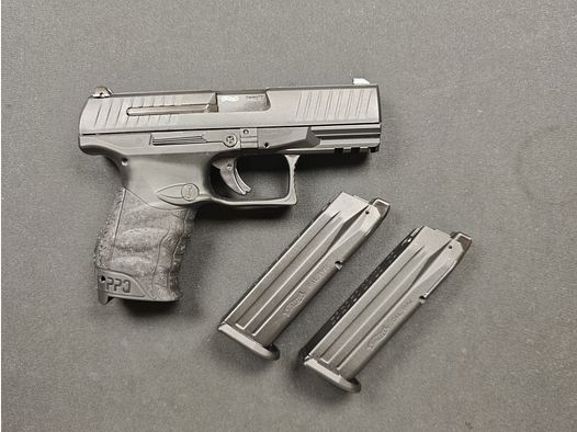 Walther PPQ M2 airsoft pistol caliber 6 mm BB gas blowback with 2 like new magazines
