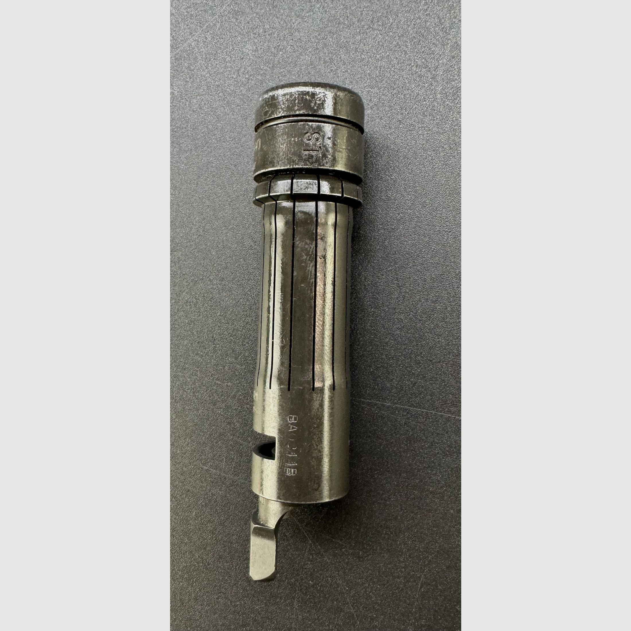 Blaser R8 locking chamber; caliber group: ST; right-hand version