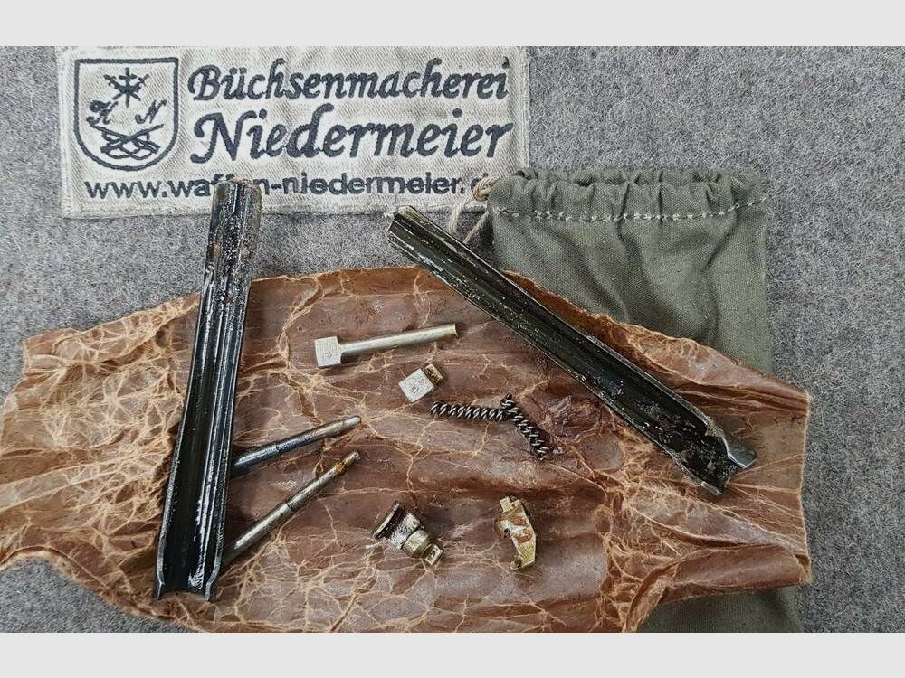3 post-war spare parts bags MG53 / MG42