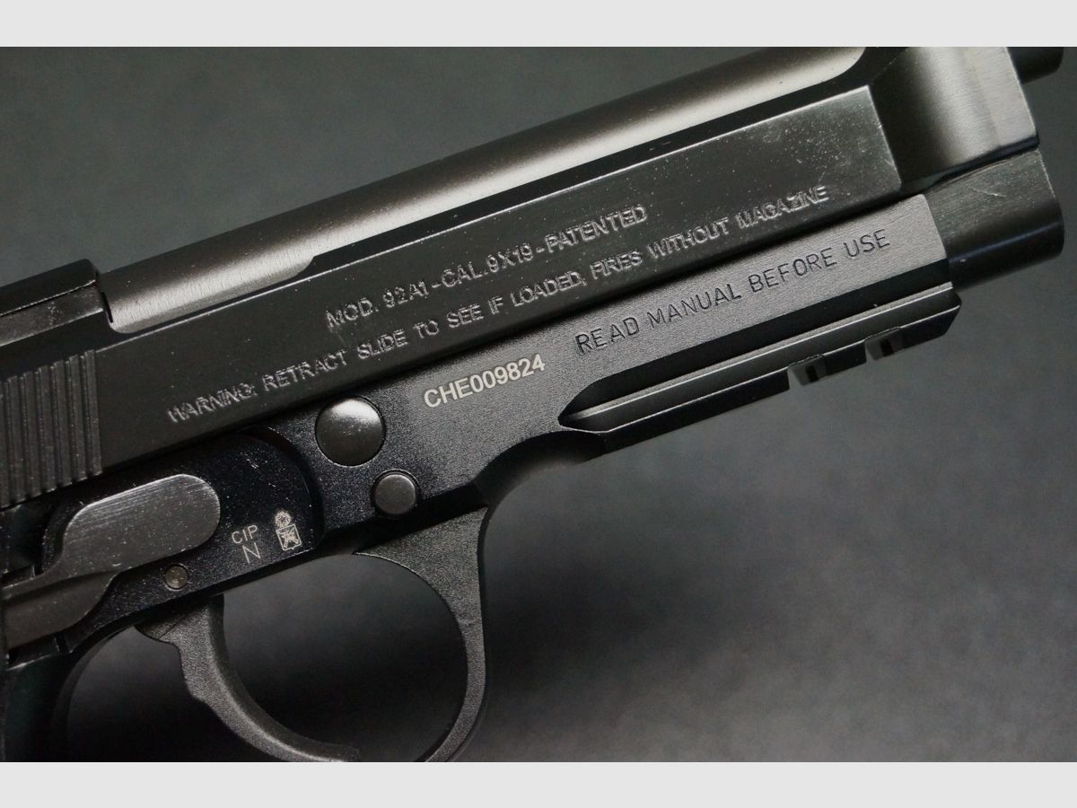 Beretta 92 A1, zdjęcie 2 z 6