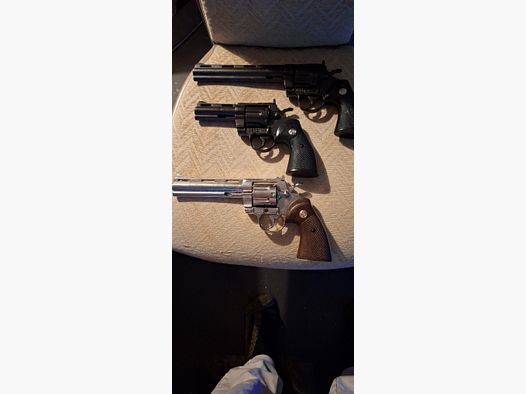 3 Denix Deko Revolver inkl. Walking Dead Colt Python Replik