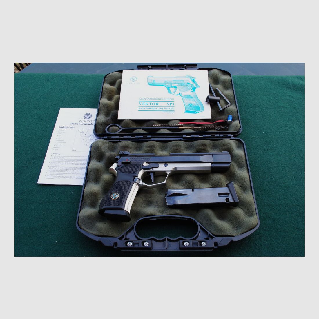 Vektor SP 1 Target im Original Koffer, Made in South Africa