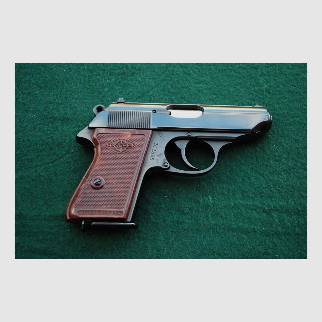 Walther PPK von Manuhrin, Stahlgriffstück, OVP mit Schussbild