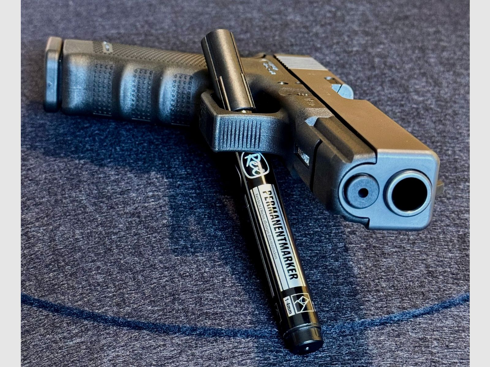 Glock 21 Gen4, .45 ACP – Neukauf beim Händler, nie benutzt