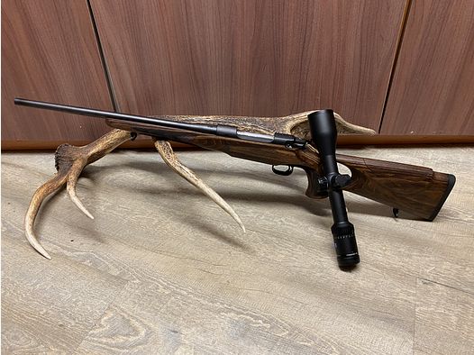 Mauser M12 Max, con Zeiss Conquest V6 2-12x50, con guida