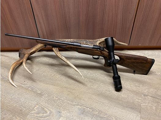 Mauser M12 Max, z Zeiss Conquest V6 2-12x50, z szyną