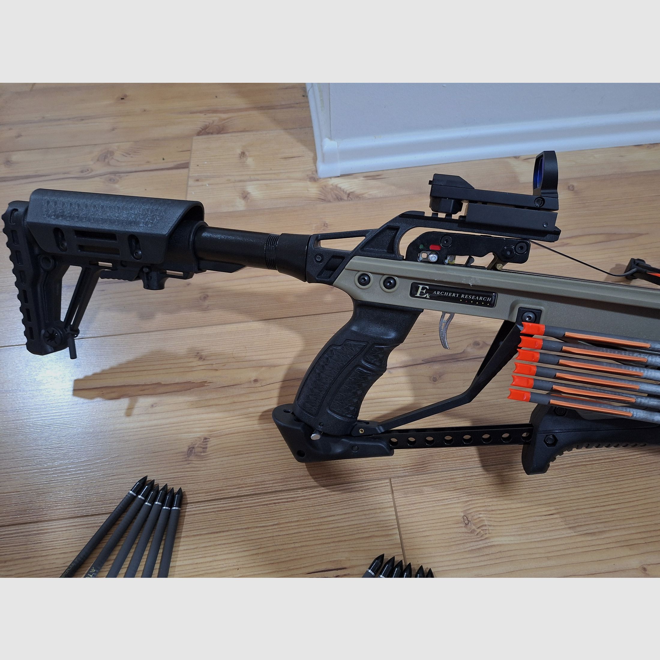 EK Archery Cobra RX