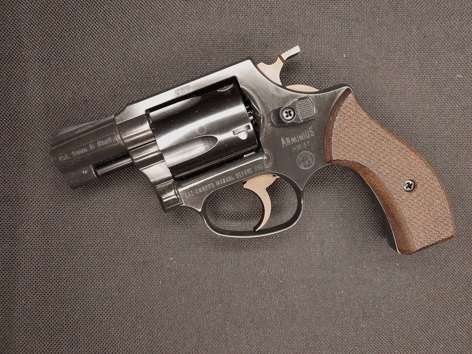 Weihrauch HW37 Kal. 9mm R.K. (PTB 887) OVP mit Holzgriffen - NEU (Arminius HW 37)