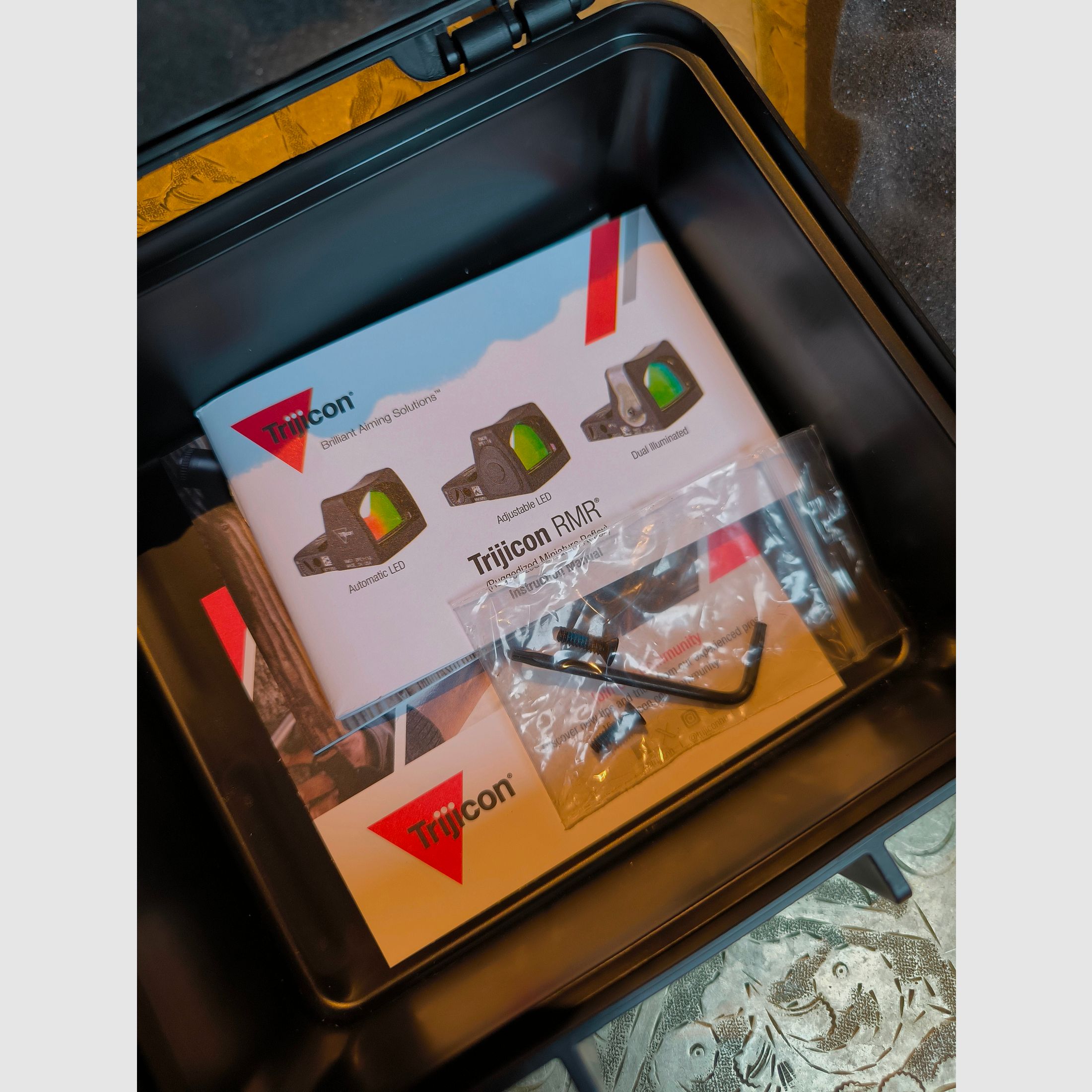 Trijicon RMR, 3.25 MOA, coyote