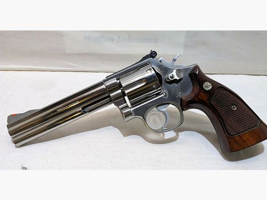 Smith & Wesson 686