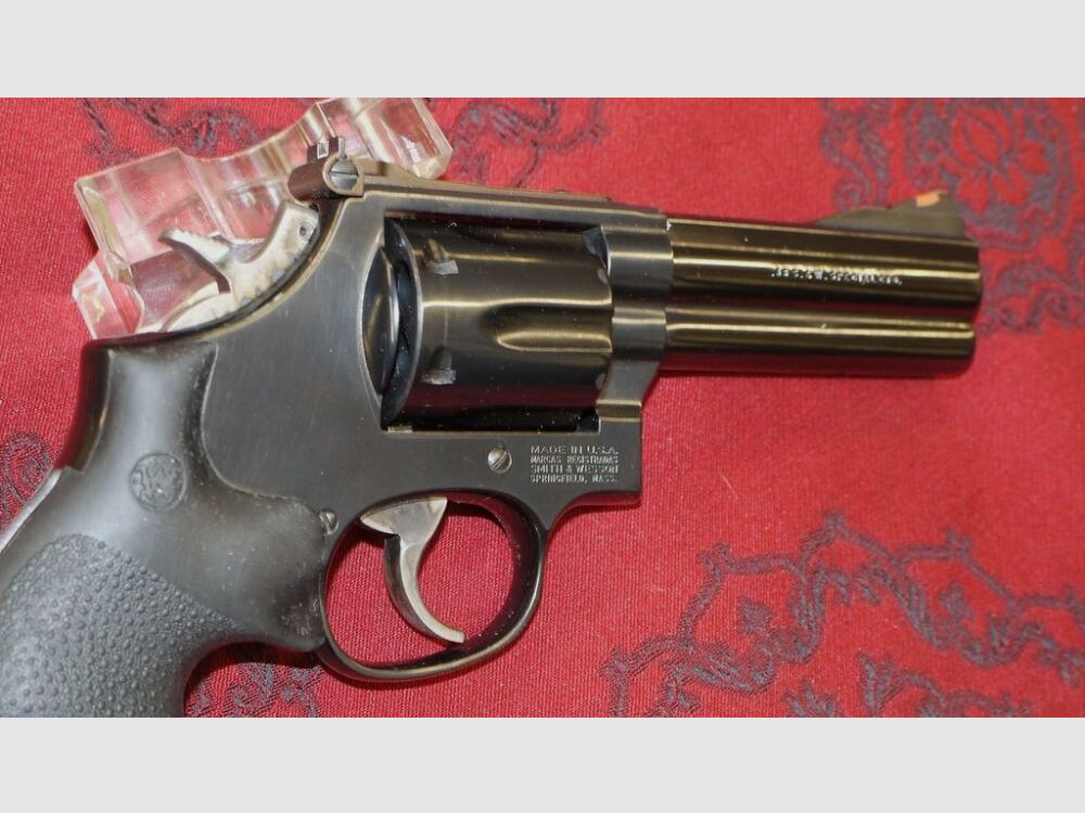 Smith & Wesson 586-4