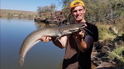 Auf Raubwelse und Warzenkeiler in Namibia- Hunter Brothers