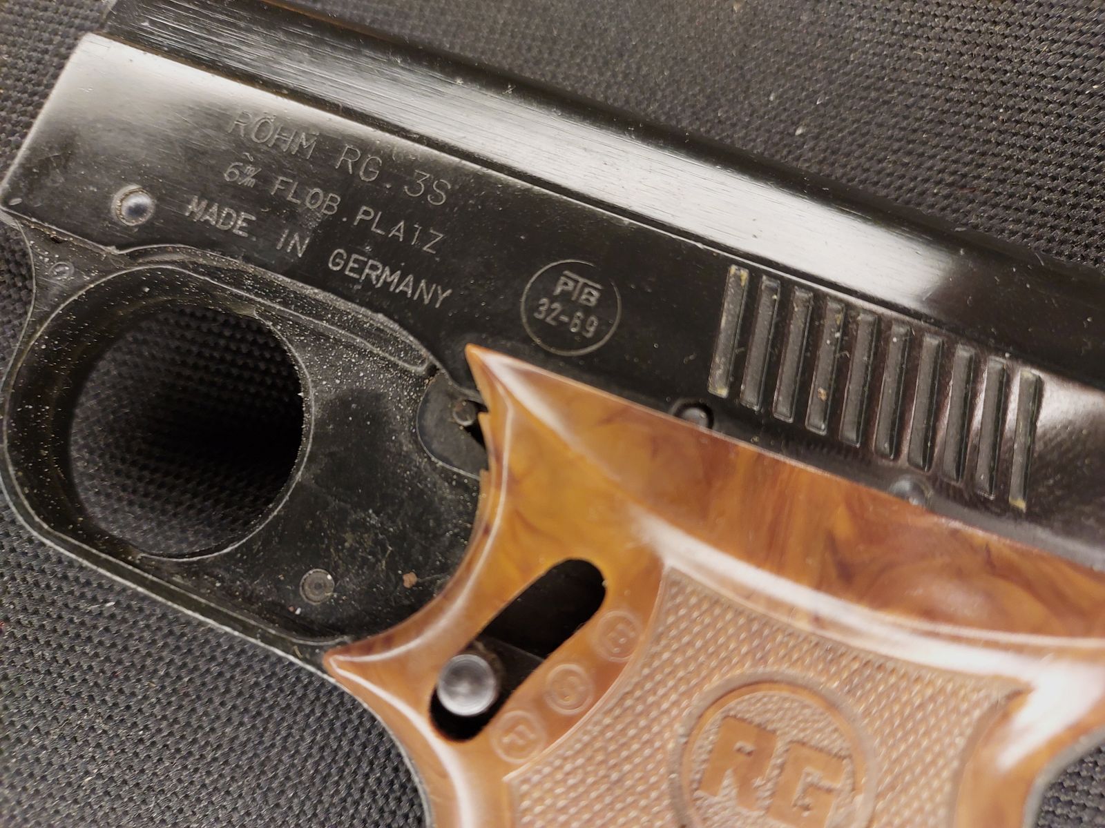 Taschenpistole RG3s - Röhm RG 3 s Schreckschuss Pistole Kal. 6mm Flobert (PTB 33-69)