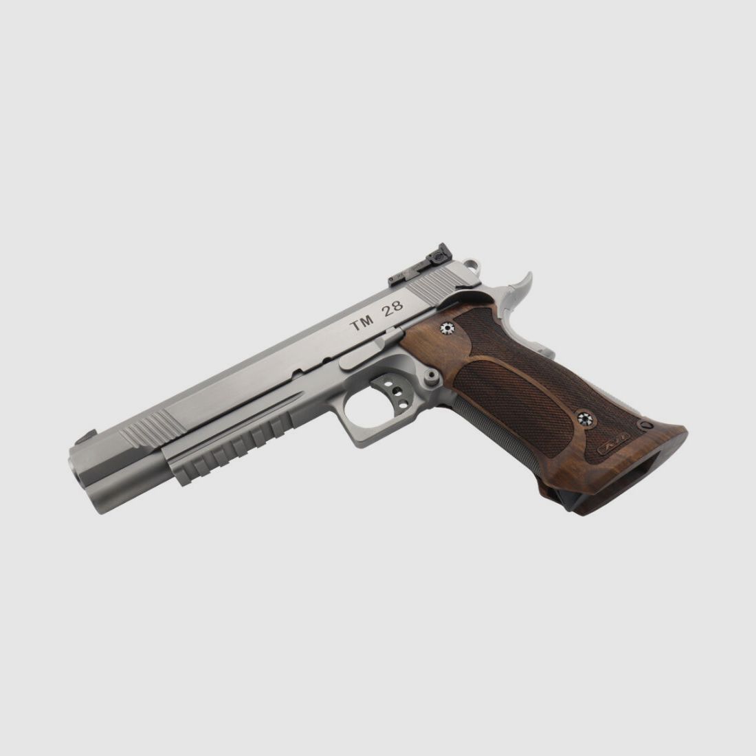 STP TM 28 6.0 con empuñadura Nill Match-German-Master y sistema intercambiable TM 6.0 9mm Luger y mira BOMAR