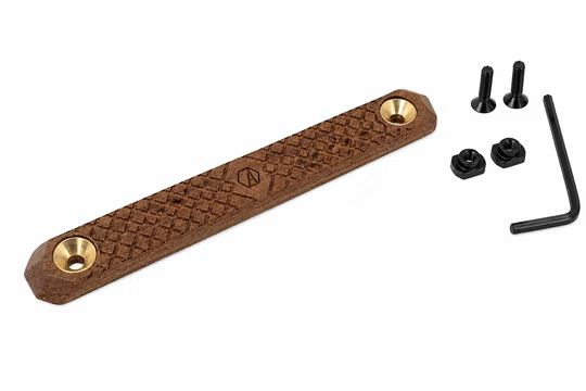 Alpha Precision WoodCover Walnut M-LOK-kompatible Handschutzabdeckungen aus Walnussholz – 2er-Pack #0107, Bild 3 von 3