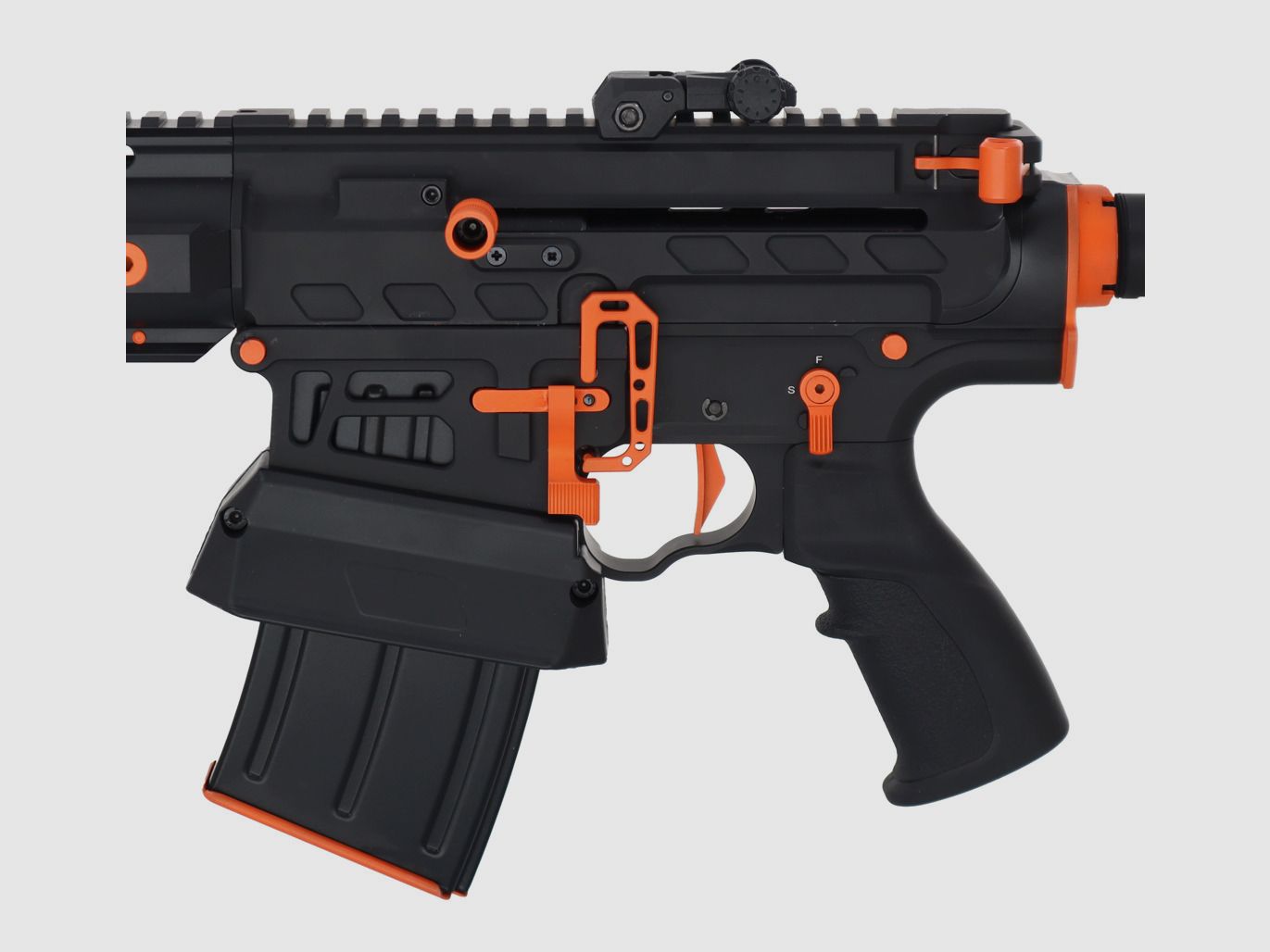 Huglu XR-8 Pro noir / orange