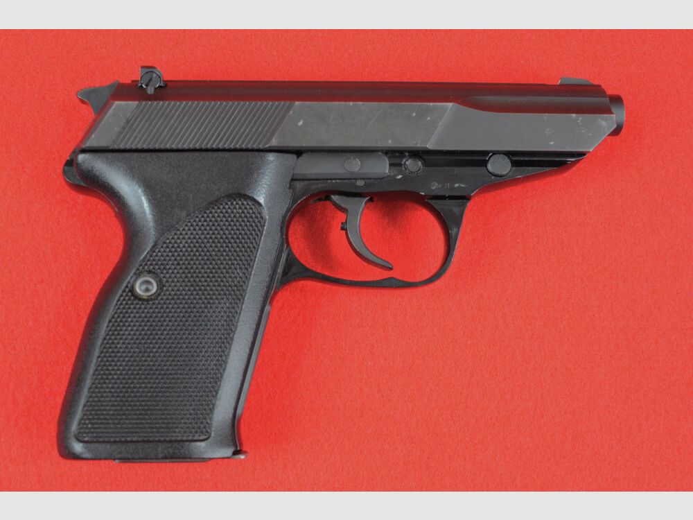 Walther P5
