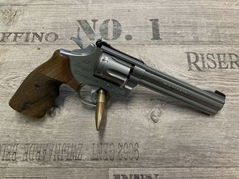 Smith & Wesson 617