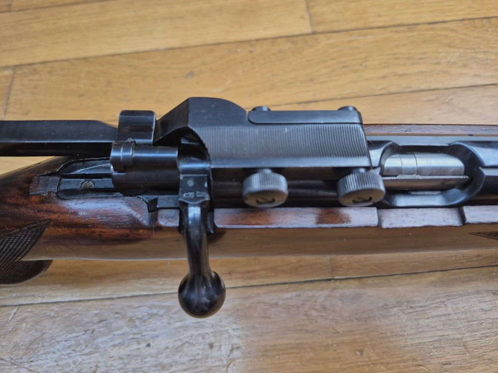 Bellissima carabina da competizione Mauser ES 350 B – III Reich – Modello carabina da campionato – 22LR – Arma di fine 1936 – Numero di serie mono – Diottro Mauser – Splendida condizione quasi museale – TBE++, immagine 15 di 48