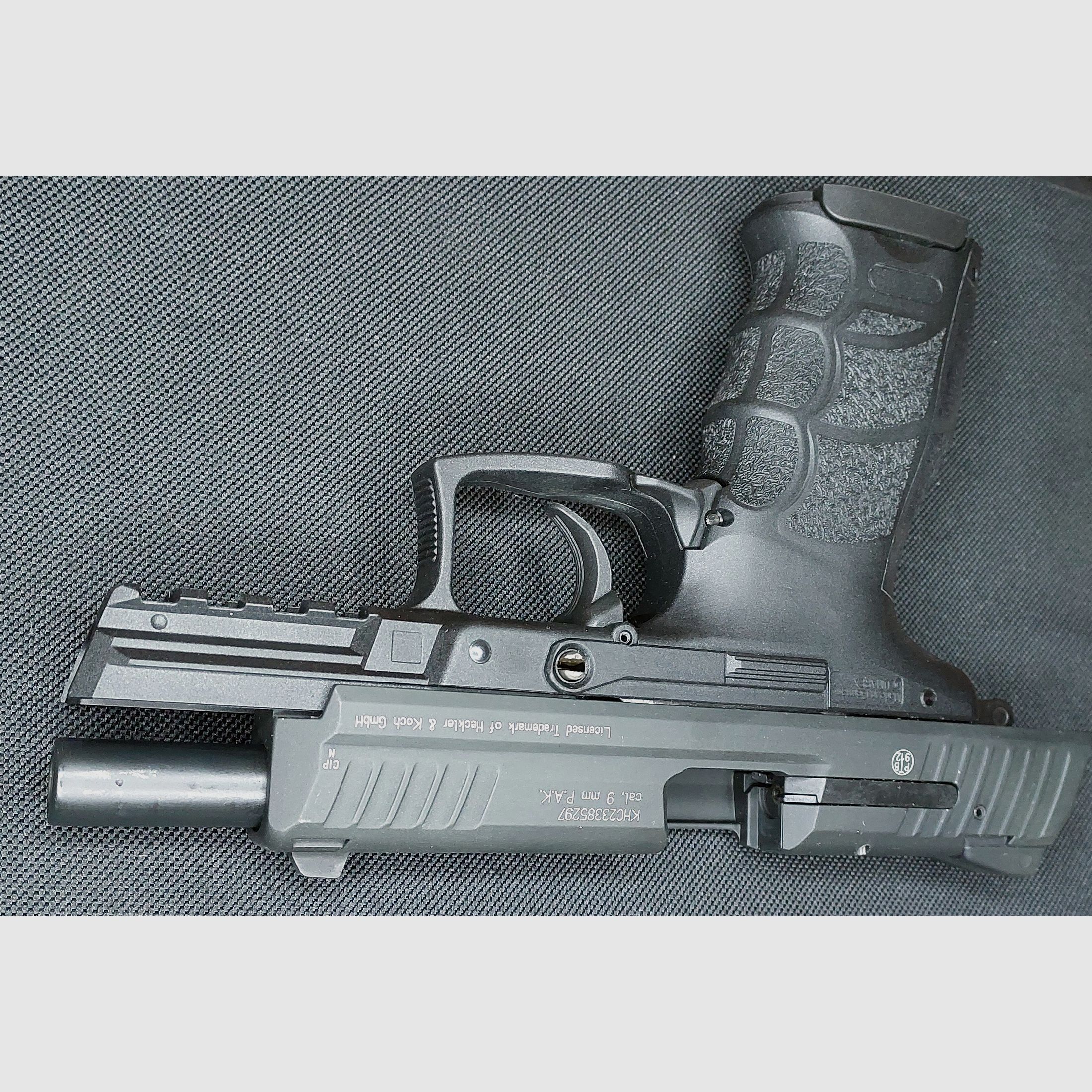 Heckler & Koch P30 blank firing pistol 9 mm P.A.K. blued (PTB 912)