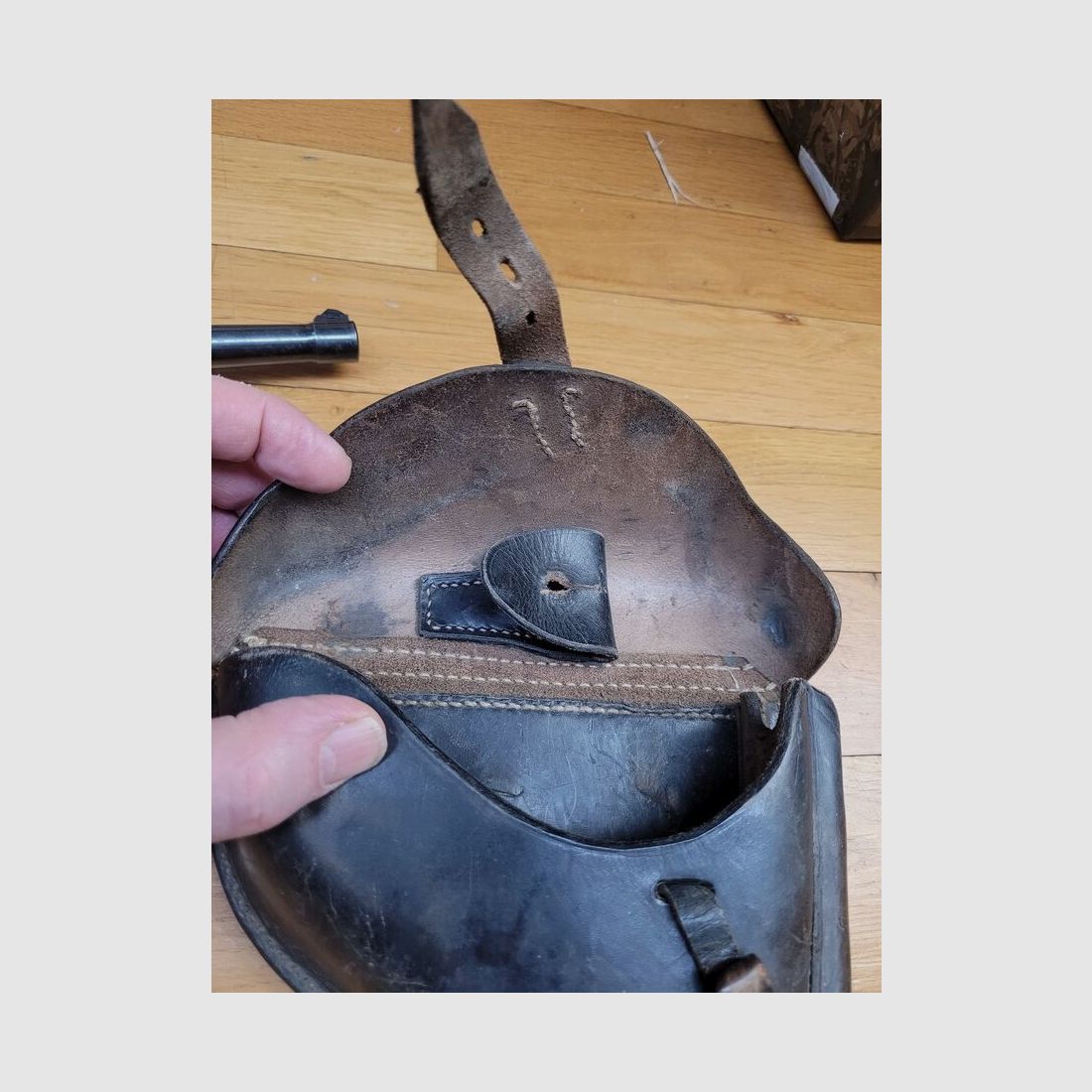 Außergewöhnliche Luger P08 Kriegsmarine Pistole – Weniger als 3900 Exemplare – Mauser S/42 Fertigung von 1938 – Kriegsmarine Holster und Originalschlüssel – Sehr seltenes Set in perfektem Zustand!, Bild 34 von 42