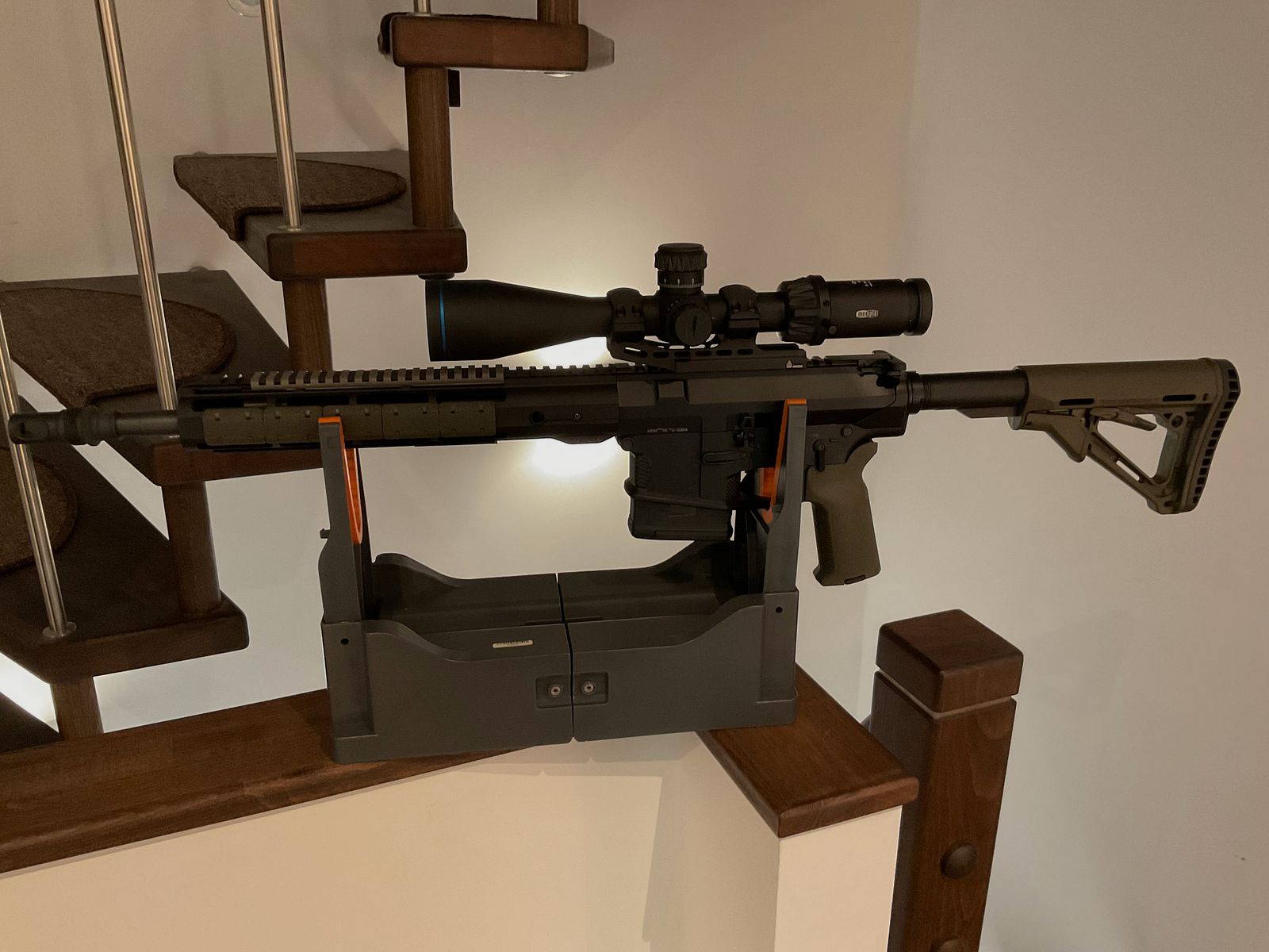 Hera Arms 7SIX2 14,5 Zoll im Kaliber .308 incl. Meopta Zielfernrohr Optika6 3–18x50 RD SFP und Zubehör 