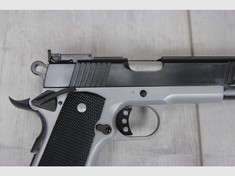 Norinco 1911A1 Sport Cromado Dúo Tono
