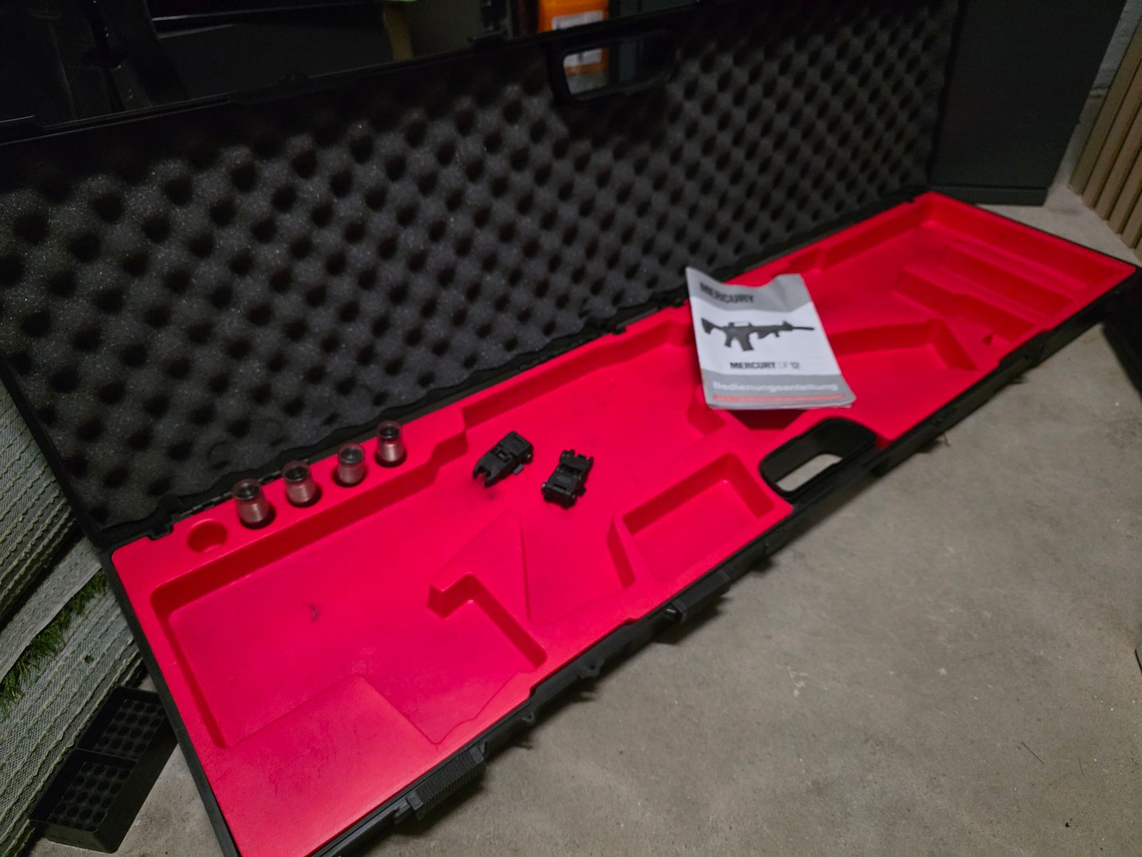 La custodia per armi Mercury DS 12 dovrebbe adattarsi anche per Derya MK 12