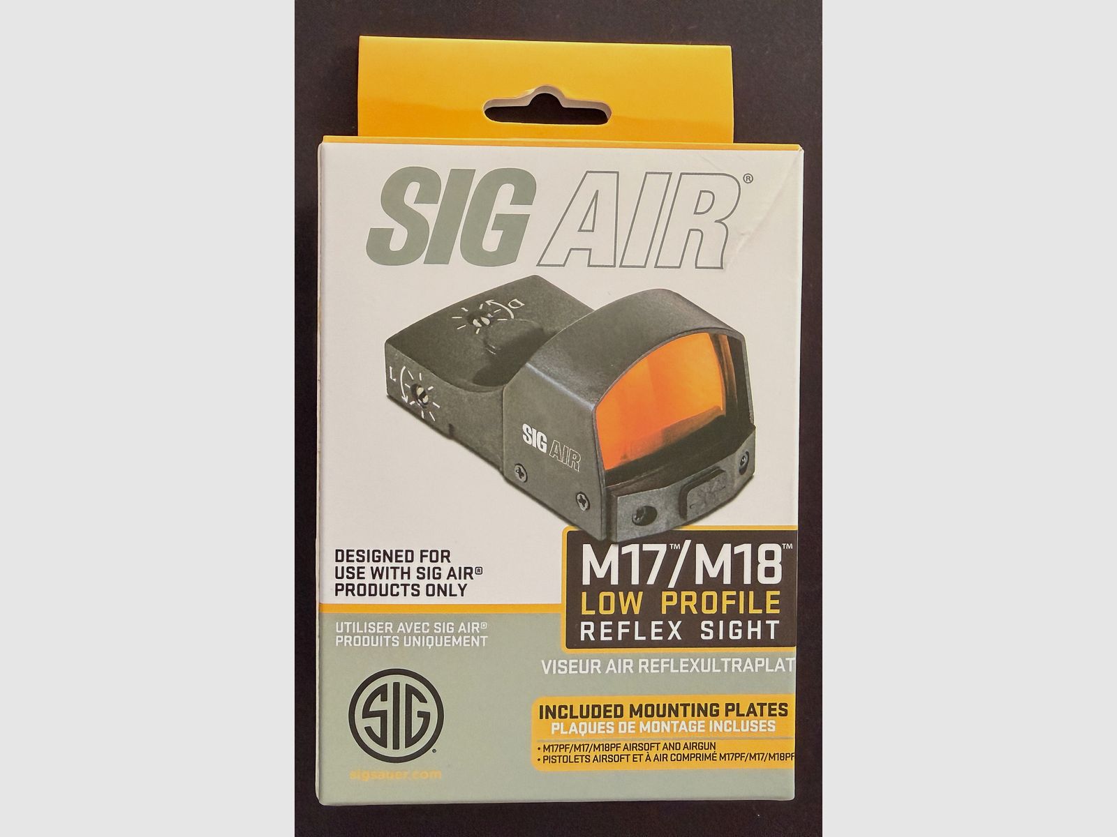 Sig Sauer P320 M17 Co2 pistool inclusief Red Dot, holster en 2 magazijnen