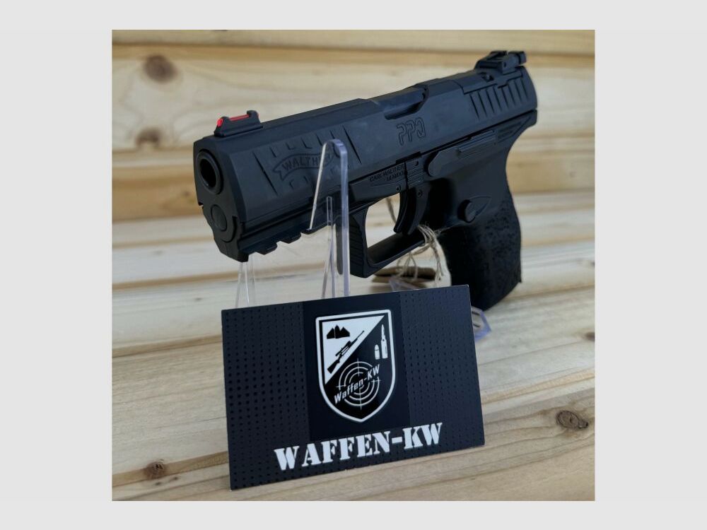 Arme de démonstration Carl Walther pistolet semi-automatique PPQ M2 9x19 9mm Luger 15R/17R 9mmLuger