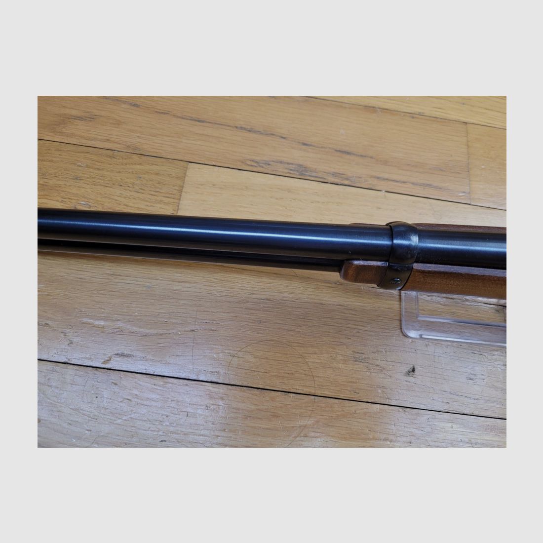Sehr schöne Winchester Modell 1894 – Kaliber 30-30 – Hergestellt in den USA 1967 – Kapazität 8+1 – Schöne helle Nuss – Mechanischer und ästhetischer Zustand ausgezeichnet – Pachmayr Schaftkappe – TBE++, Bild 17 von 27
