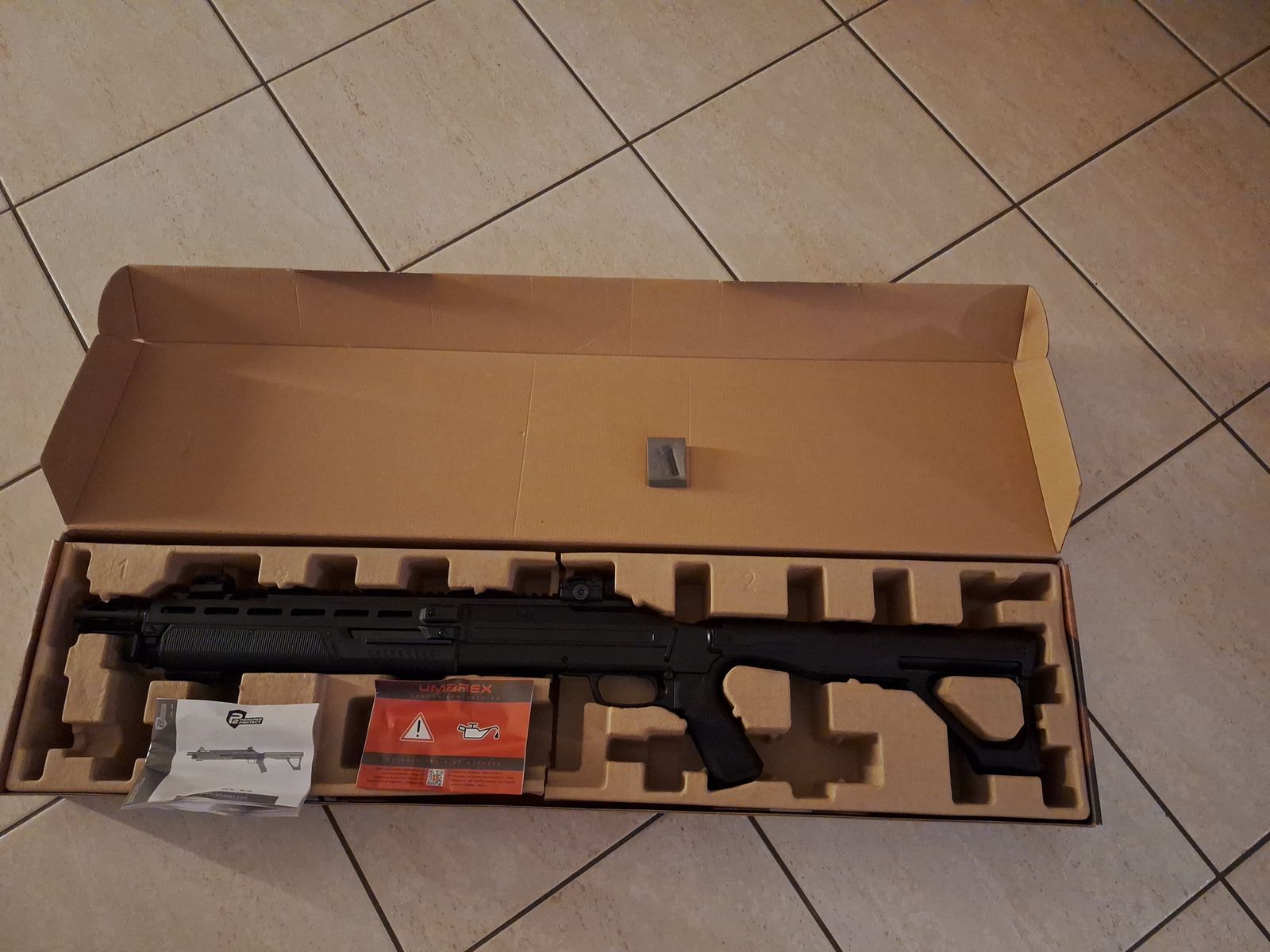 P2P HDX 68 BLACK Schwarz