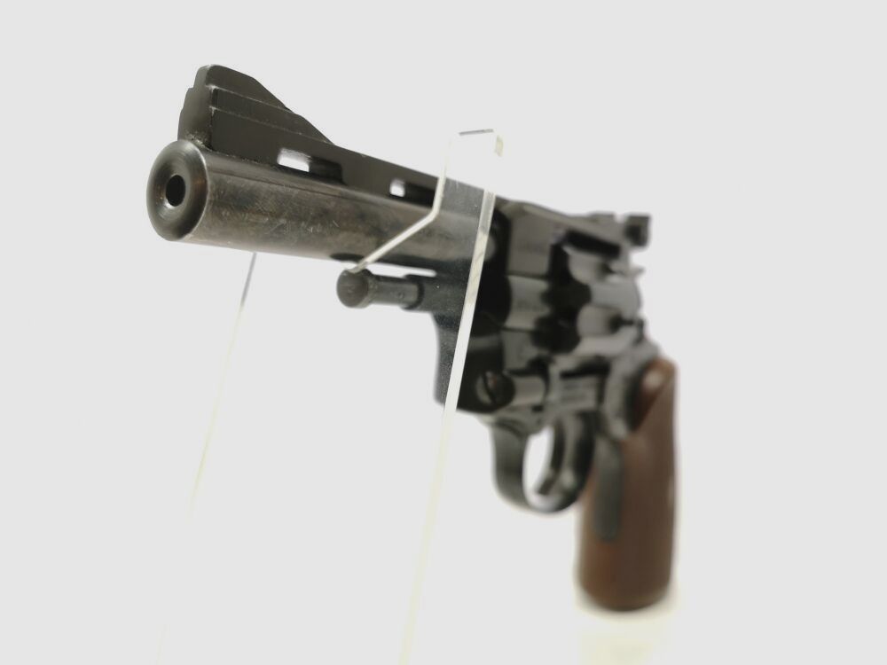 Weihrauch Arminius HW4