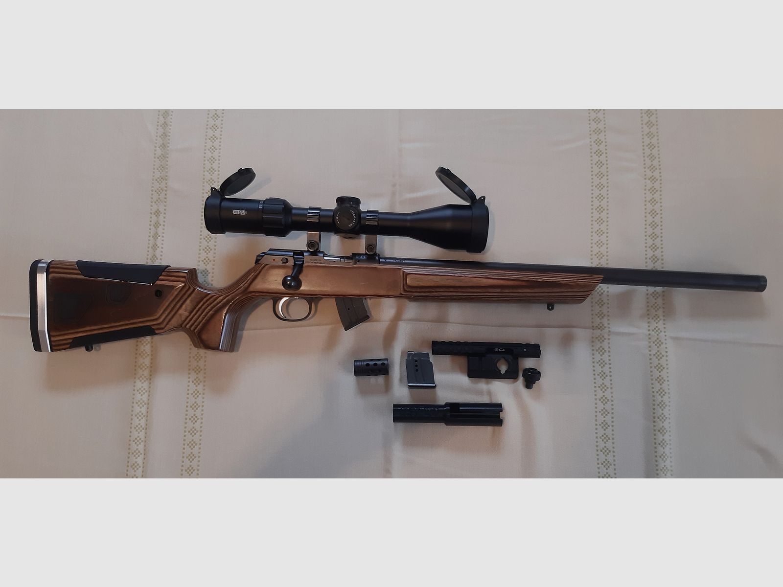 CZ KK-Repetierbüchse mit Zielfernrohr