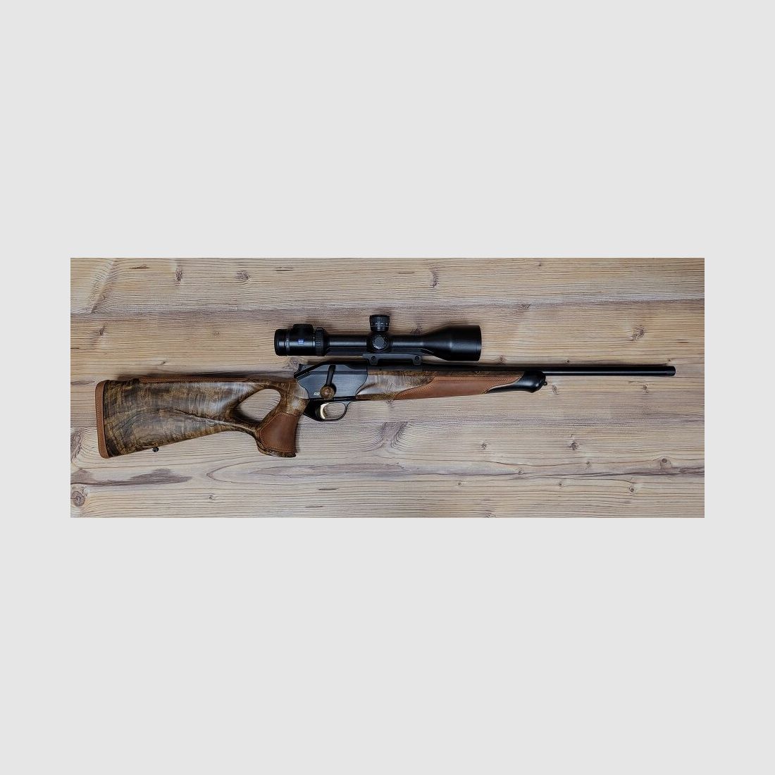 Blaser R8 Success Vintage mit Zeiss V8 2,8-20x56M ASV H