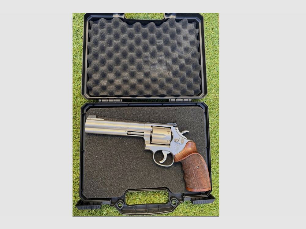 Smith & Wesson 686 Target Champion