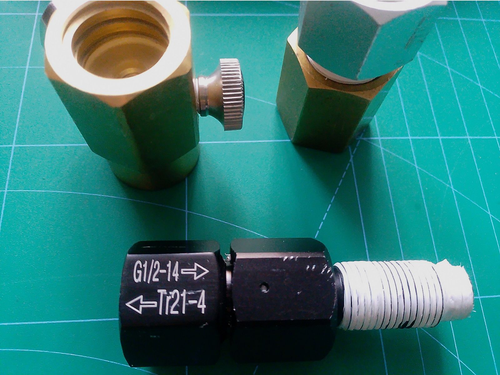 CO2 Adapter 88 Gramm + 12 Gramm Kartusche Adapter Soda Stream Airmagnum Gasflasche