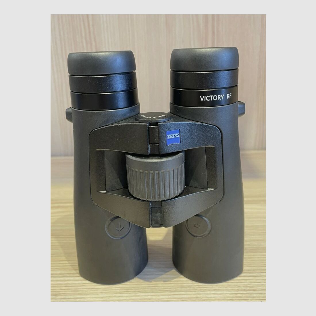 ZEISS VICTORY RF 8x42, Bild 2 von 3