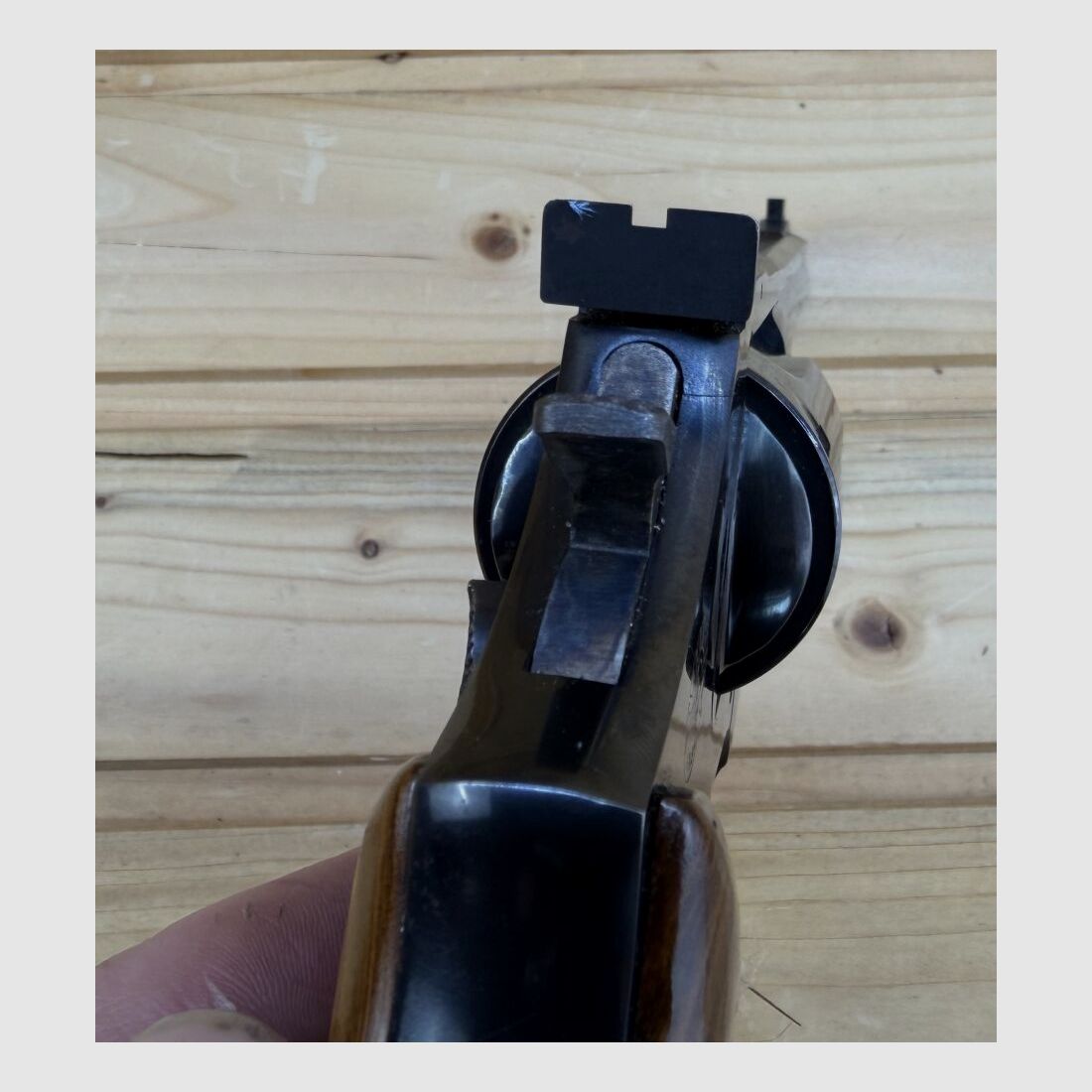 Taurus Mod. 96 .22 l.r. 6' Lauf Holzgriffschalen 6-schüssiger Revolver .22lr