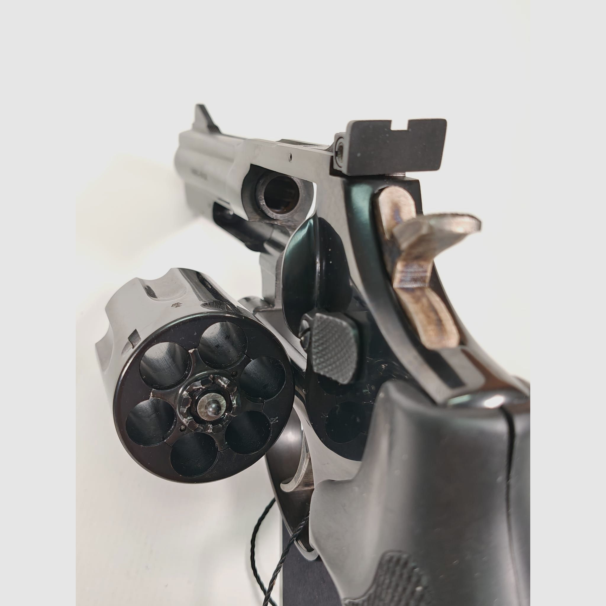 Taurus Mod. 669 .357 Magnum – jak nowy z kaburą