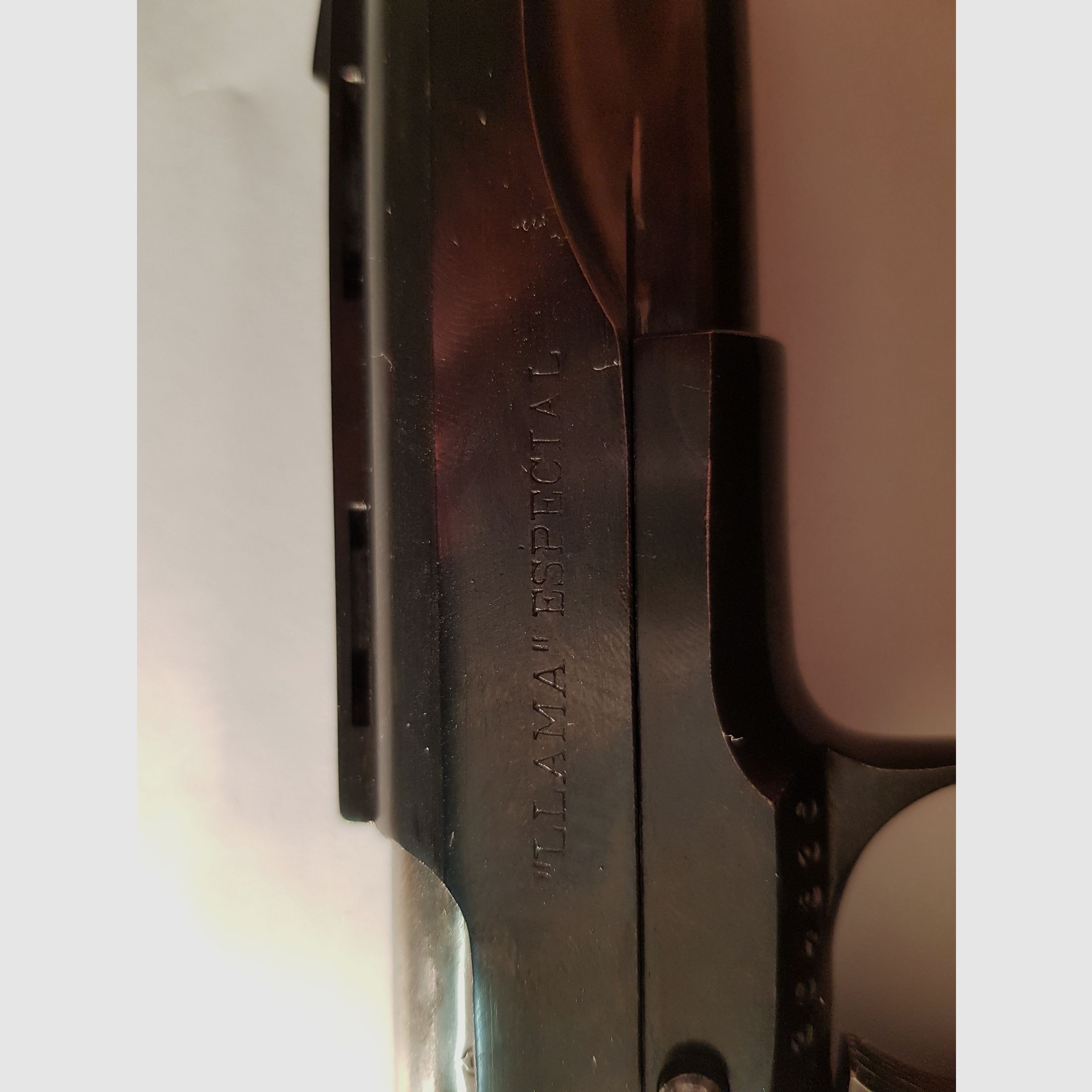 Pistool Llama Especial 9mm (380) kort