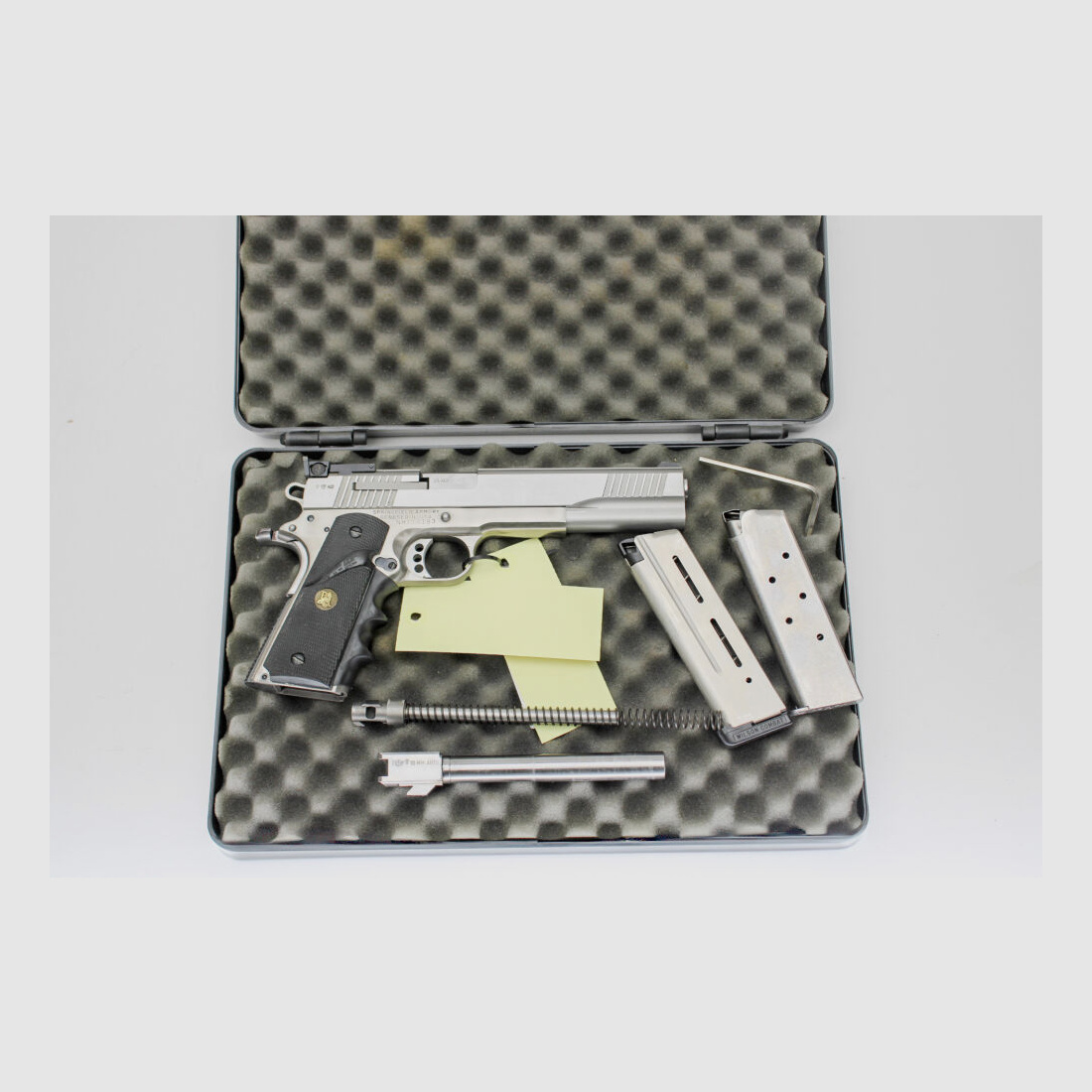 Pistola KPS Omega Match con canna intercambiabile .45 ACP e 10mm Auto .45Auto, 10mm Auto